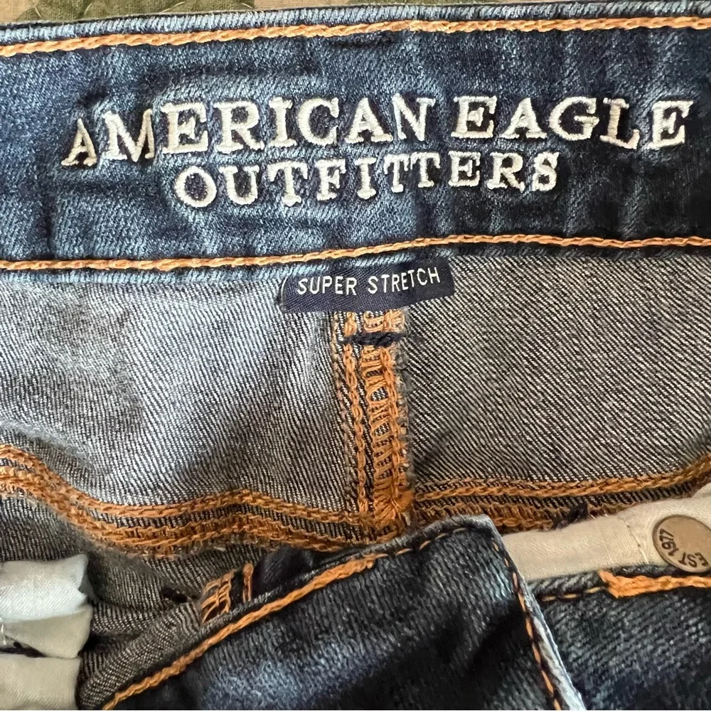 American eagle outfitters midi denim shorts size 2 - Picture 4 of 4